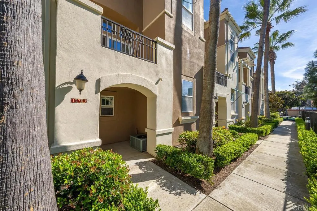 https://cdn.realtyfeed.com/cdn/127/306670092/6182063eeaa38518d48be464c951f861.webp