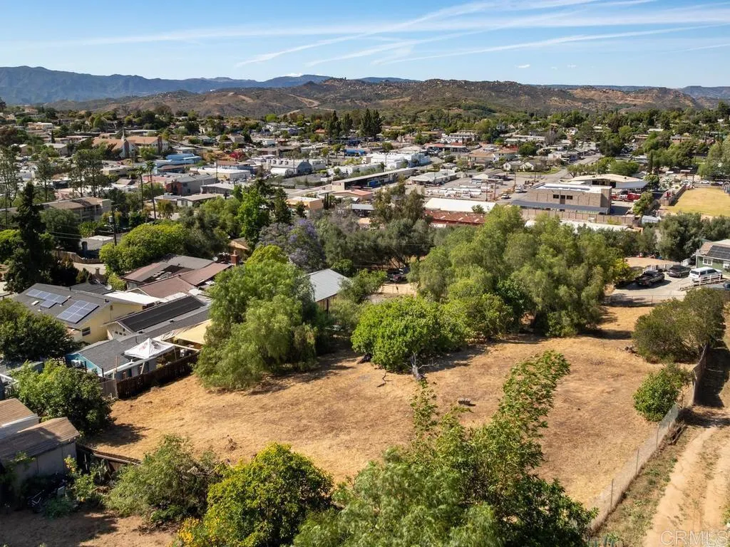 https://cdn.realtyfeed.com/cdn/127/306670143/2b34cd001803c478d6020218a0ef2ac3.webp