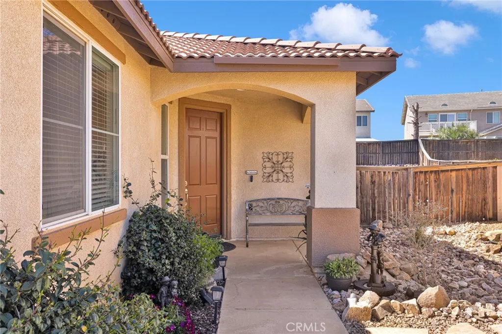 13817 Grant Way, Oak Hills, CA 92344 - Photo 4 of 40, Oak Hills, CA