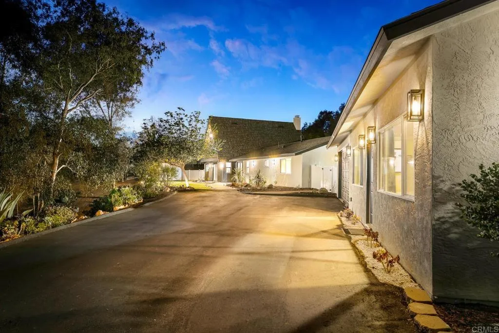 https://cdn.realtyfeed.com/cdn/127/306670153/2e1600774ea12f3e6ff0addaa8a7a329.webp