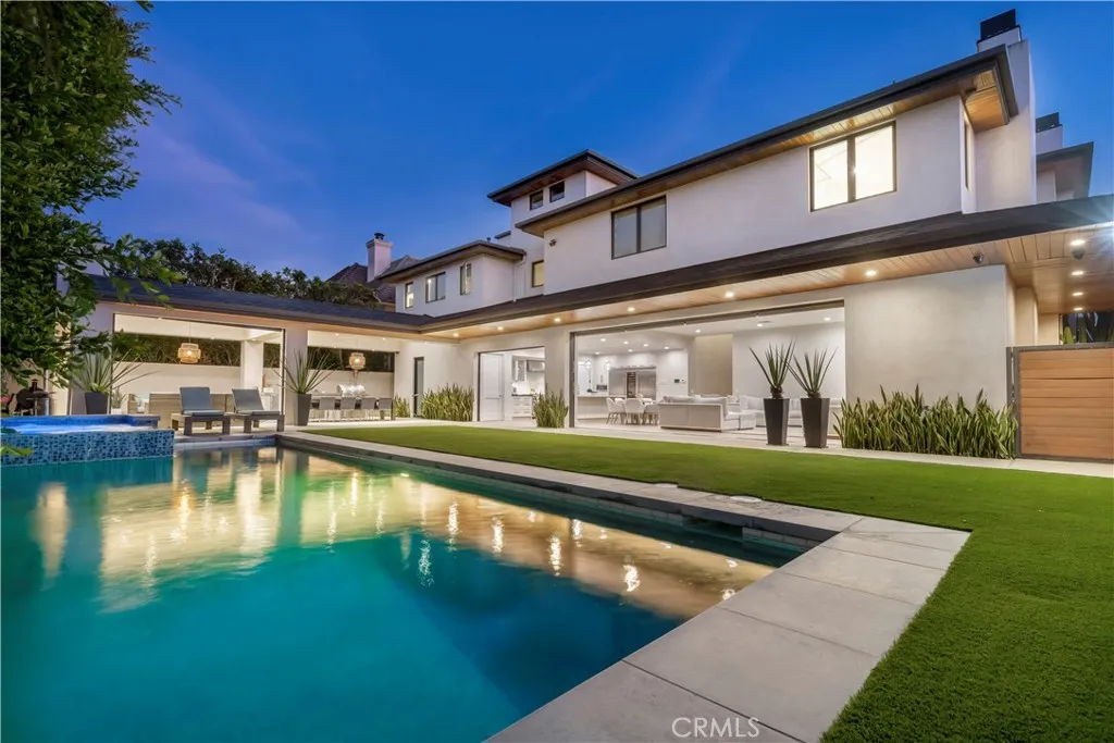 Newport Beach, CA 92663
