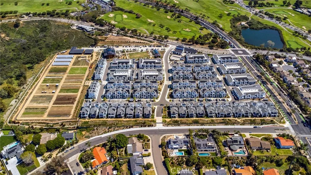 https://cdn.realtyfeed.com/cdn/127/306670171/084cf6126cc397828d6e7c85d716def4.webp