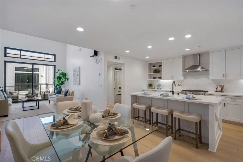 https://cdn.realtyfeed.com/cdn/127/306670171/375c12ae1241a1f940b3a94b0c598ab6.webp