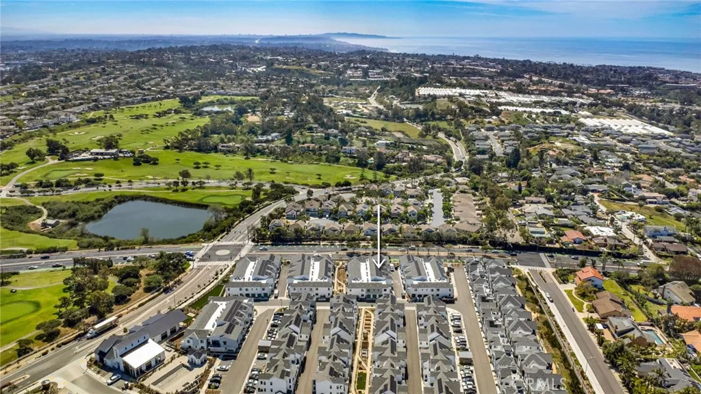 https://cdn.realtyfeed.com/cdn/127/306670171/3cb608e0ece4a4143a8fbe710d22ce95.webp