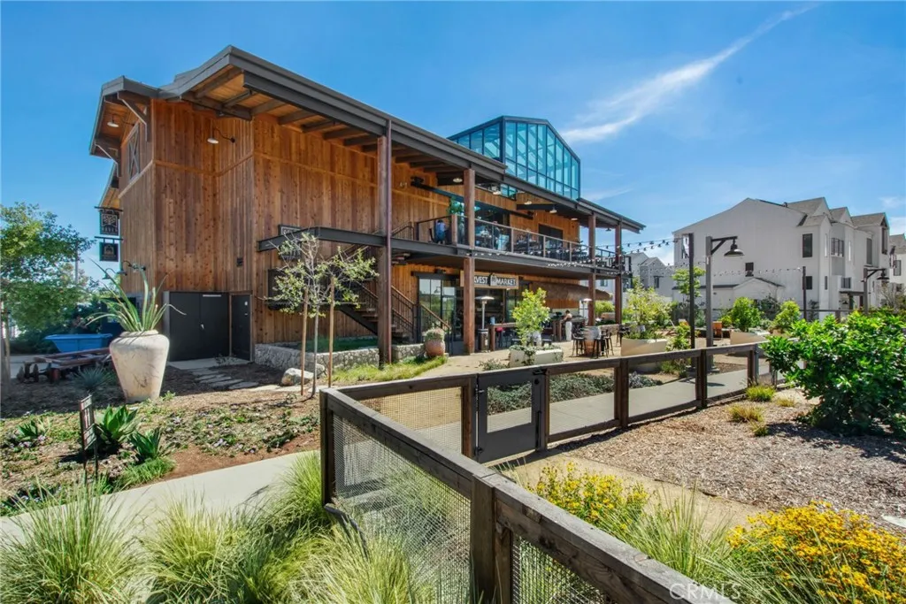 https://cdn.realtyfeed.com/cdn/127/306670171/544bb74a32078a08873bbc39e41f8ef2.webp