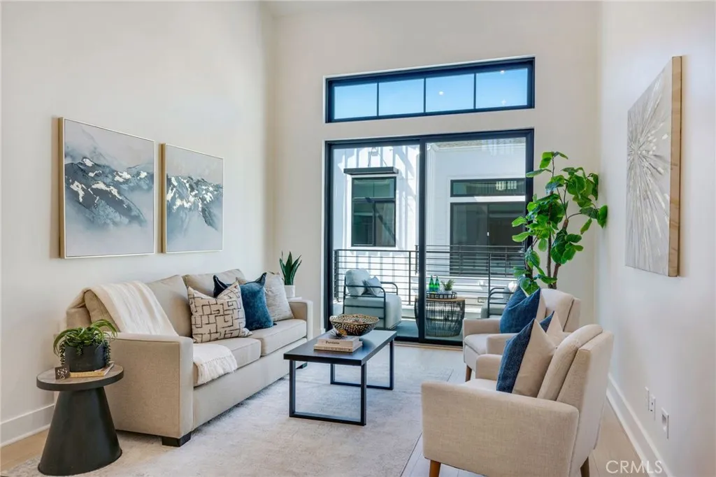 https://cdn.realtyfeed.com/cdn/127/306670171/5fc9308035cacf663349a006287bcac6.webp
