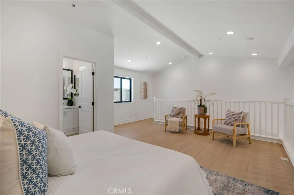 https://cdn.realtyfeed.com/cdn/127/306670171/6c7ae53f10de1a78ec44cd2bd63e4b28.webp