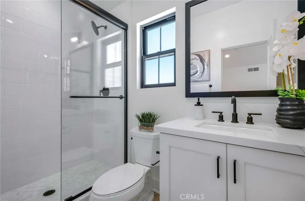 Photo #21: IG26057080 Listing: Photo #21