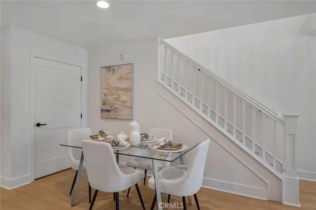 https://cdn.realtyfeed.com/cdn/127/306670171/ca77a24f3fa2d5b65b18a8ce3752abbf.webp