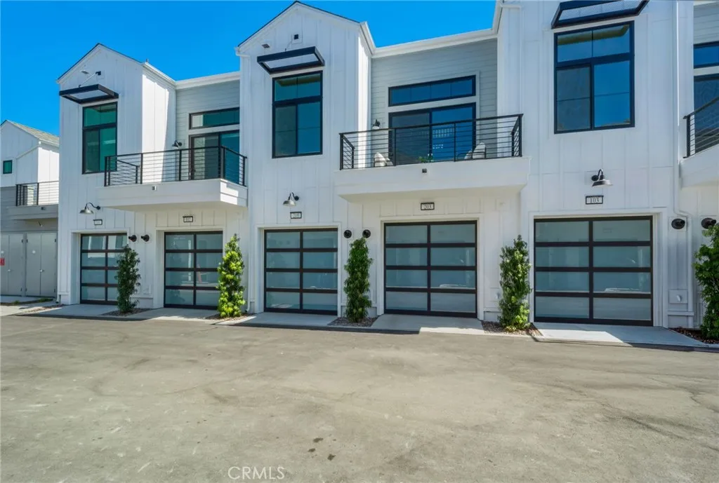 https://cdn.realtyfeed.com/cdn/127/306670171/e6500687f84f3ffbcb0448588d310b2d.webp