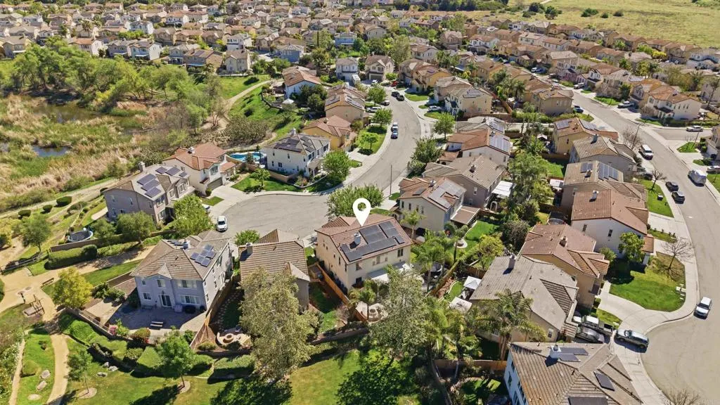https://cdn.realtyfeed.com/cdn/127/306670175/06840645eb93b32eb565c5a3a7bcec07.webp