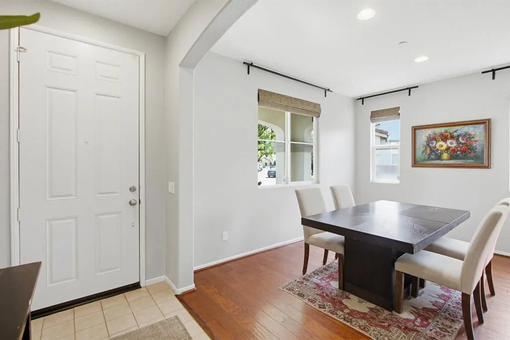 https://cdn.realtyfeed.com/cdn/127/306670175/743497a37bad5f51b68aa5afedcaf8c1.webp