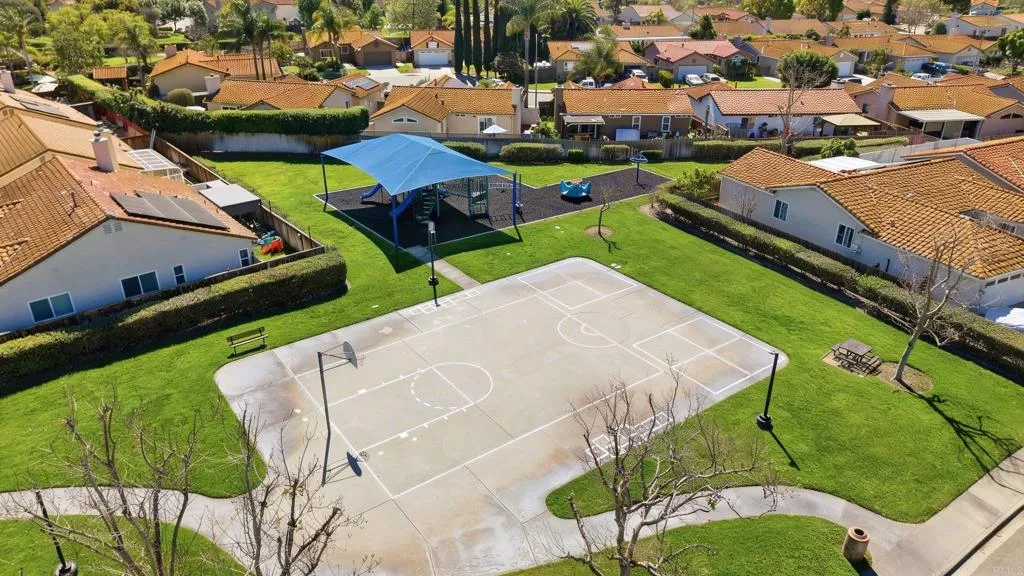 https://cdn.realtyfeed.com/cdn/127/306670175/87e103a3c08bbc81e410ca99f5847380.webp