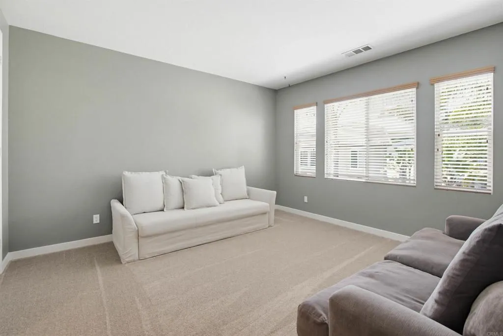 https://cdn.realtyfeed.com/cdn/127/306670175/aabb226a9dc7cca55f2a2c2d0763189e.webp