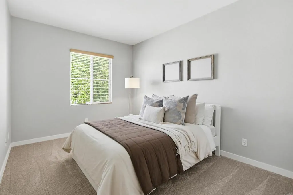 https://cdn.realtyfeed.com/cdn/127/306670175/ce5e0ea86a39d468ddb347b77821f0ae.webp