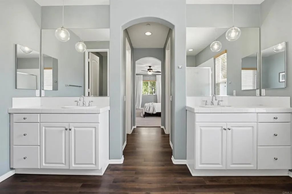 https://cdn.realtyfeed.com/cdn/127/306670175/eb21741e8363618d318502a235074b68.webp