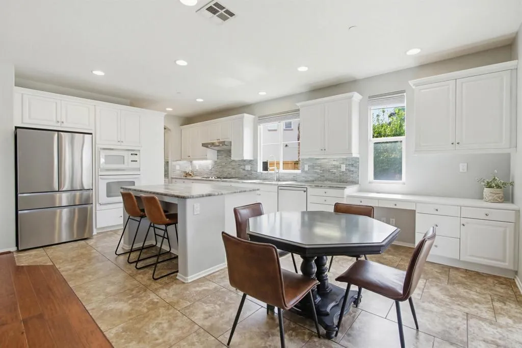 https://cdn.realtyfeed.com/cdn/127/306670175/f05b47851df919798edbd6c8cc7b37ea.webp