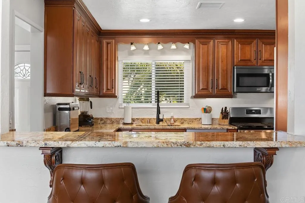 https://cdn.realtyfeed.com/cdn/127/306670182/f140285bac634175bbfd5e0c71849f44.webp