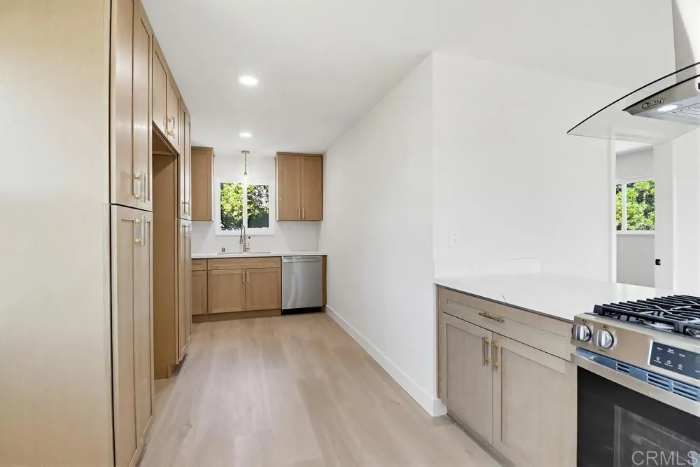 https://cdn.realtyfeed.com/cdn/127/306670188/ed98b619b21fe0ee5e156ad5551f48d1.webp