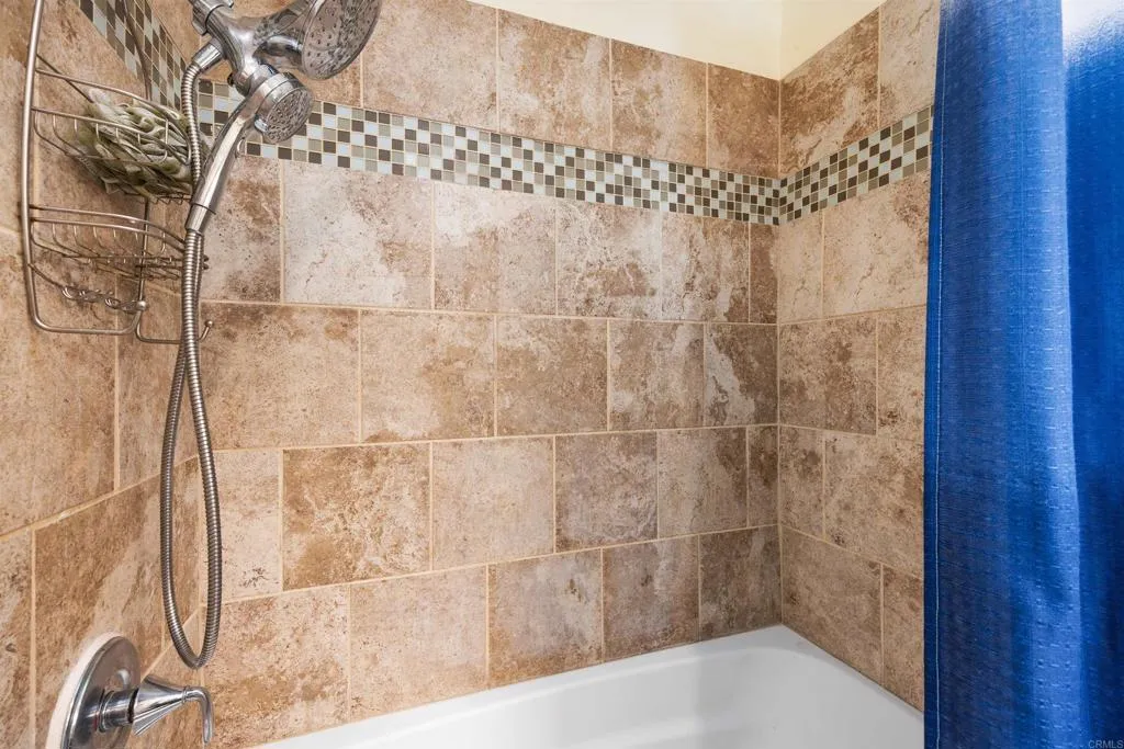 Photo #9: NDP2602586 Listing: Photo #9