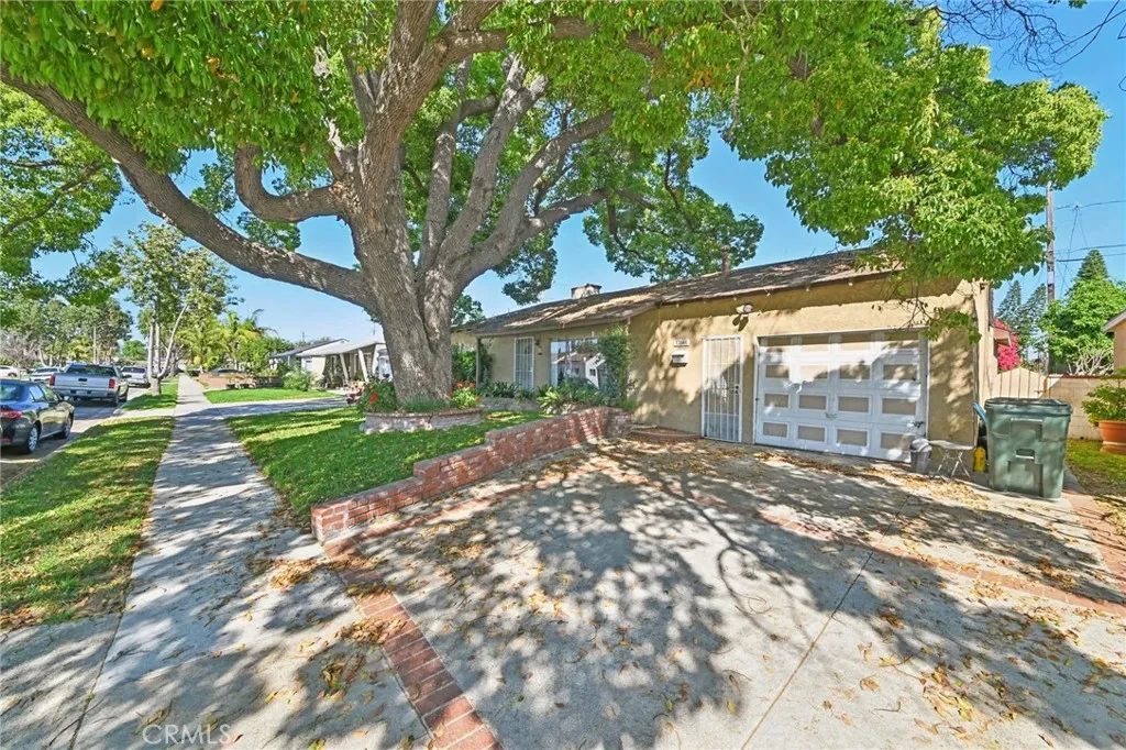 Paramount, CA 90723