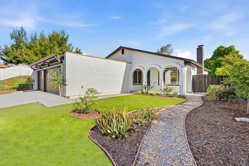 https://cdn.realtyfeed.com/cdn/127/306670221/64816acf72fad40fa4e0d082b956e8c3.webp