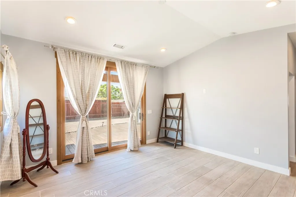 https://cdn.realtyfeed.com/cdn/127/306670223/b1509b4489a3ca5622f1ba02cd98a1aa.webp