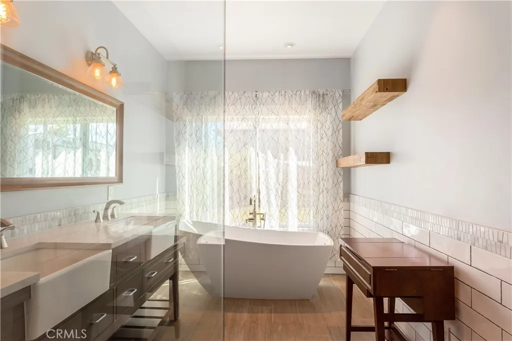 https://cdn.realtyfeed.com/cdn/127/306670223/c33b2cda63aee81b32f854c0fd6470d6.webp