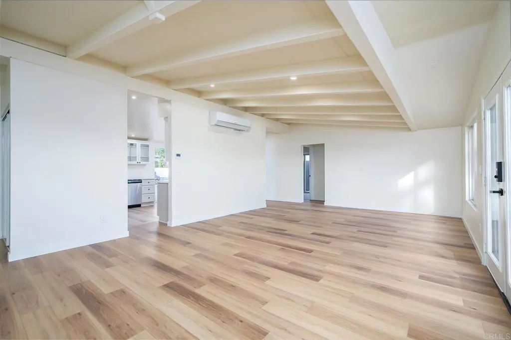 https://cdn.realtyfeed.com/cdn/127/306670231/5436c47d671a8d8da7ff6810d6996b44.webp