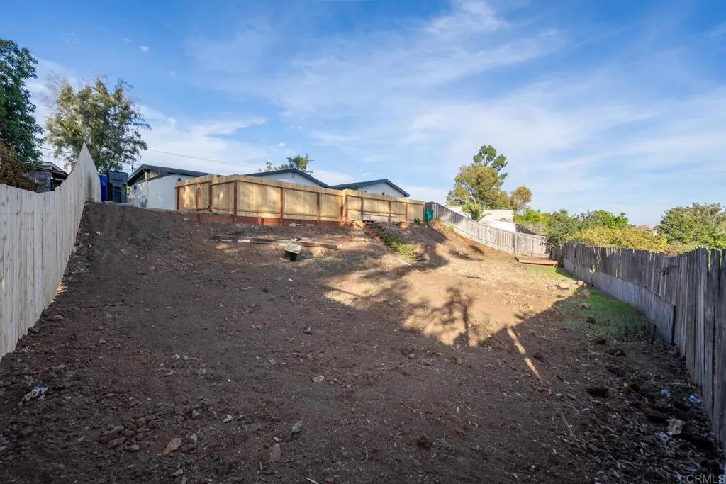 https://cdn.realtyfeed.com/cdn/127/306670231/c9f4667aa83266e4892091cf535a1adf.webp