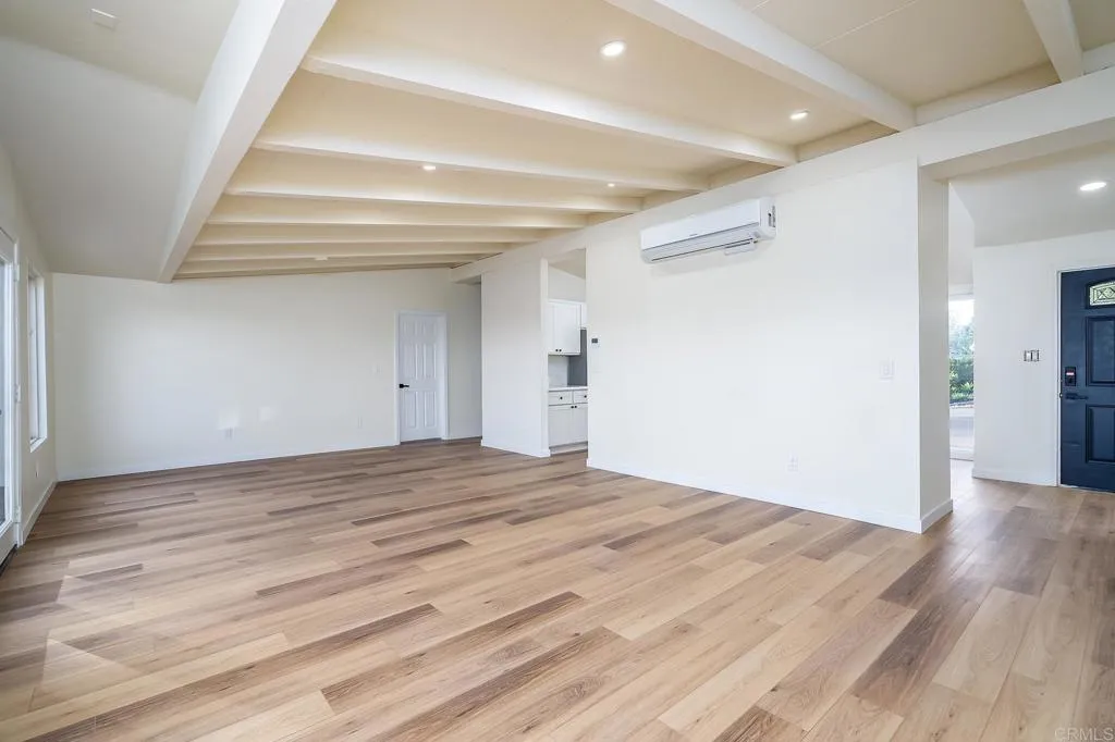 https://cdn.realtyfeed.com/cdn/127/306670231/d9b4a65b50a3120043305e7e506905ae.webp