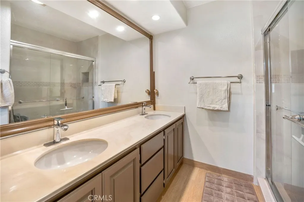 https://cdn.realtyfeed.com/cdn/127/306670288/0b57f6c39082bd6434a60061f457d407.webp