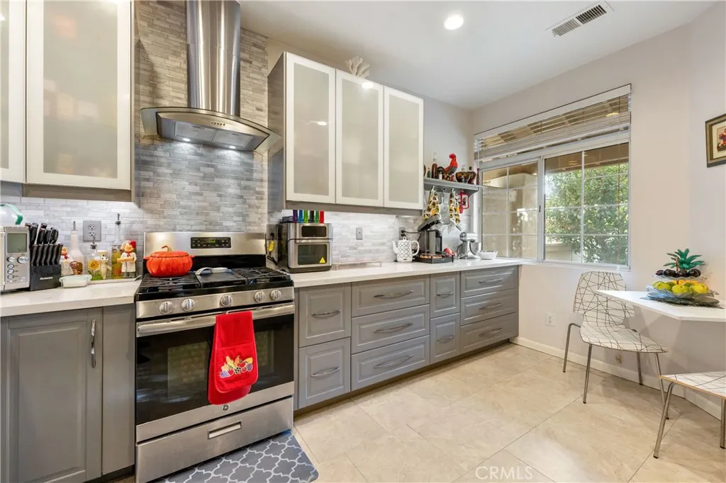 https://cdn.realtyfeed.com/cdn/127/306670288/3ef97b491d87767cd58f7374be6672e5.webp