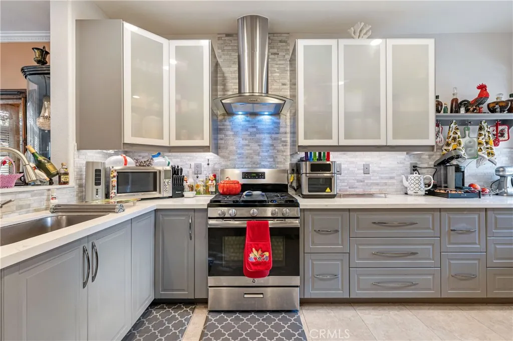 https://cdn.realtyfeed.com/cdn/127/306670288/4cf5bb23d2a8c2d9de9dad6a91a8430a.webp