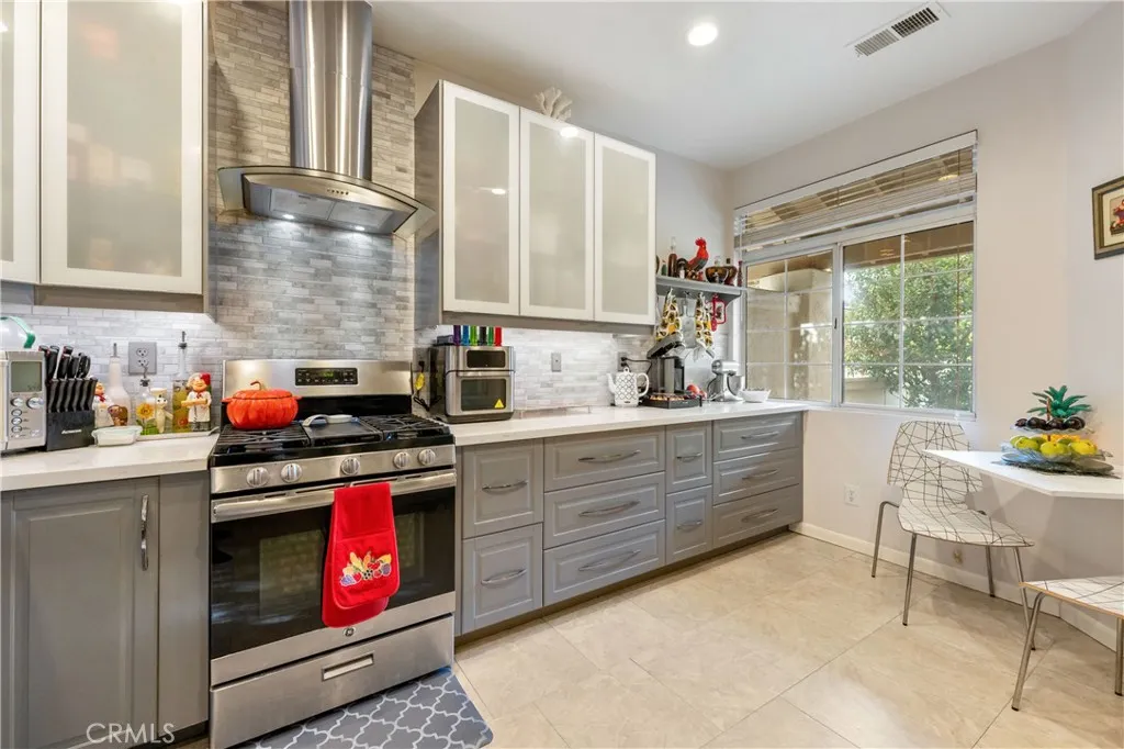 Photo #10: SR26059910 Listing: Photo #10