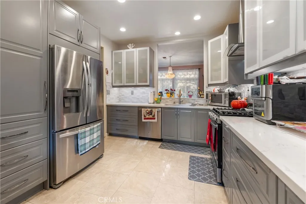 https://cdn.realtyfeed.com/cdn/127/306670288/cb07bc5f603734bba5baf45ffbd1e280.webp