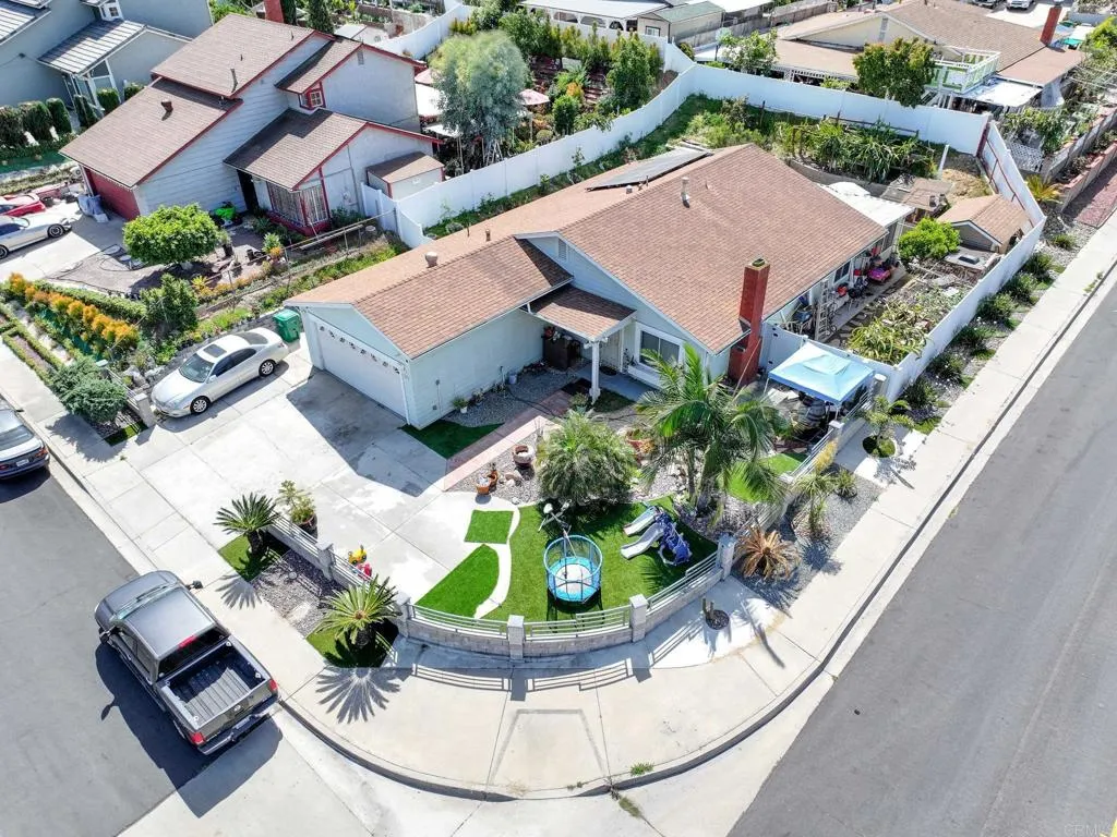 https://cdn.realtyfeed.com/cdn/127/306670295/0b392fa13791f7051b527d04ce7d627a.webp