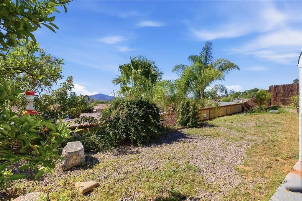 https://cdn.realtyfeed.com/cdn/127/306670315/1ba191d1222348d3f3838829a06b41eb.webp