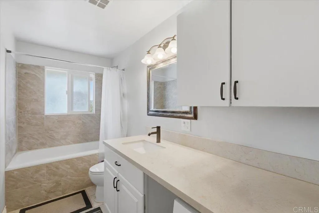 https://cdn.realtyfeed.com/cdn/127/306670315/66060b8f1d36c82ab388a341027fbd01.webp