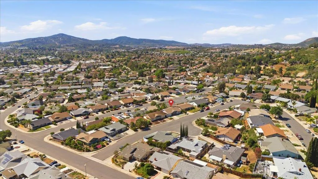 https://cdn.realtyfeed.com/cdn/127/306670315/b30bcbc20693d521eb8e4e7cfb17e3a5.webp