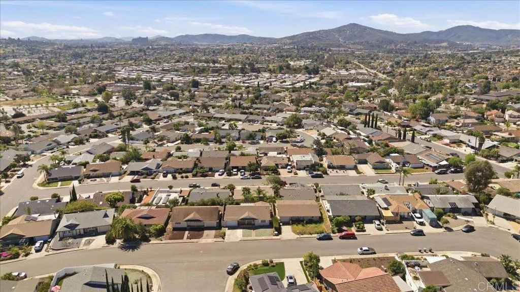 https://cdn.realtyfeed.com/cdn/127/306670315/fb06d418f0f311ffffb0e5c7fae996e3.webp