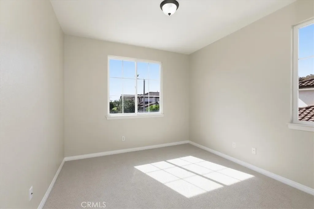https://cdn.realtyfeed.com/cdn/127/306670330/aed24ee37092624c2e4f1189eb43f741.webp