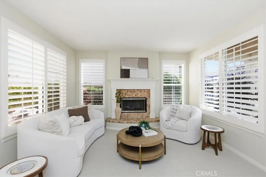 https://cdn.realtyfeed.com/cdn/127/306670330/b74cc8819c61a17849e05adbf123523c.webp