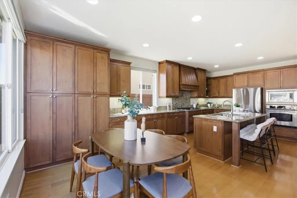 https://cdn.realtyfeed.com/cdn/127/306670330/ea32ebcca13d604317aa6a89706140f5.webp
