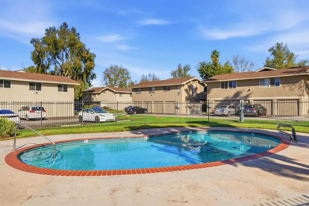 https://cdn.realtyfeed.com/cdn/127/306670344/c304dd203762636990d8a680e8361c34.webp