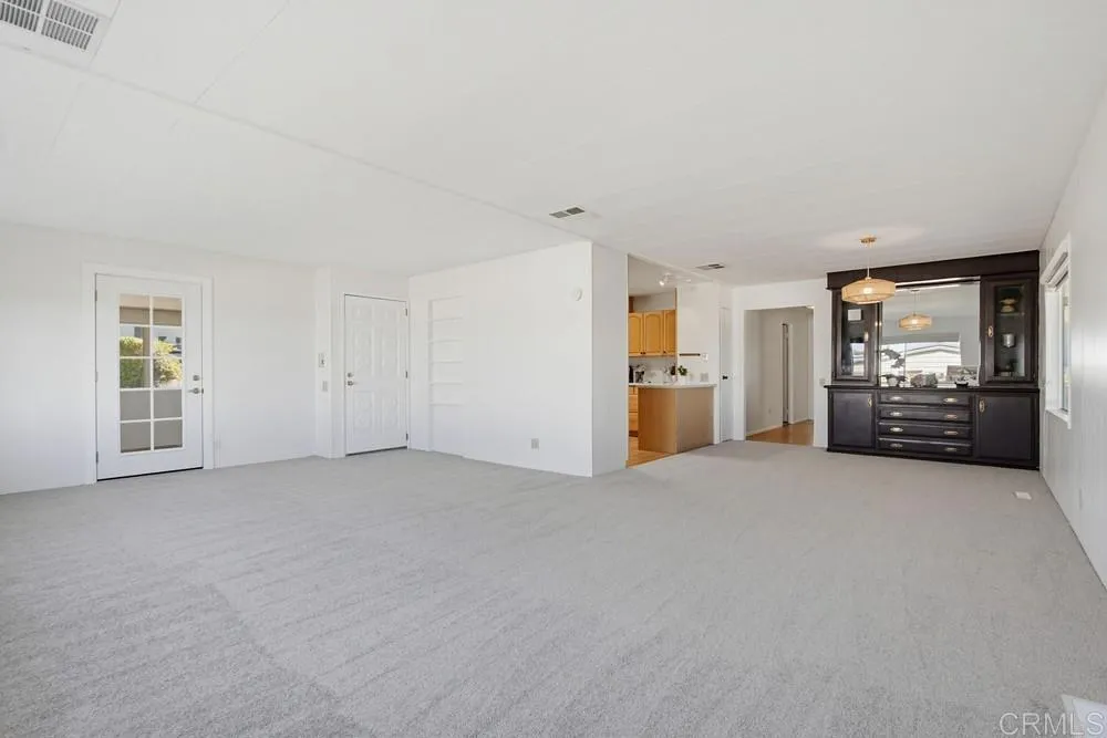https://cdn.realtyfeed.com/cdn/127/306670400/56b940be61a080e3d1aaab4a58673032.webp