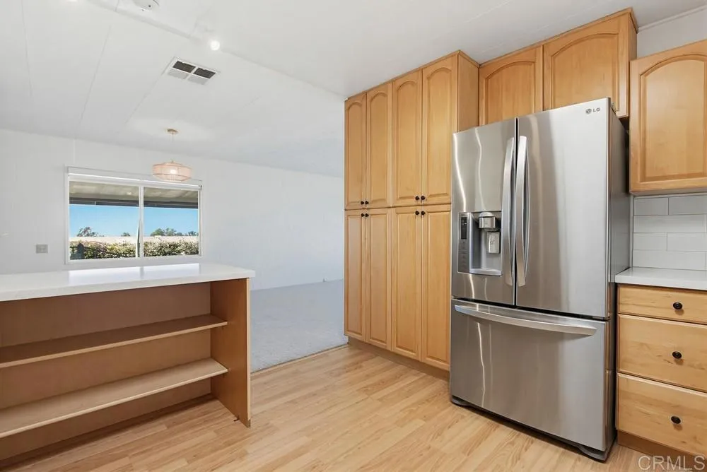 https://cdn.realtyfeed.com/cdn/127/306670400/5cc5b94c165cf306fdcd447705133fa9.webp