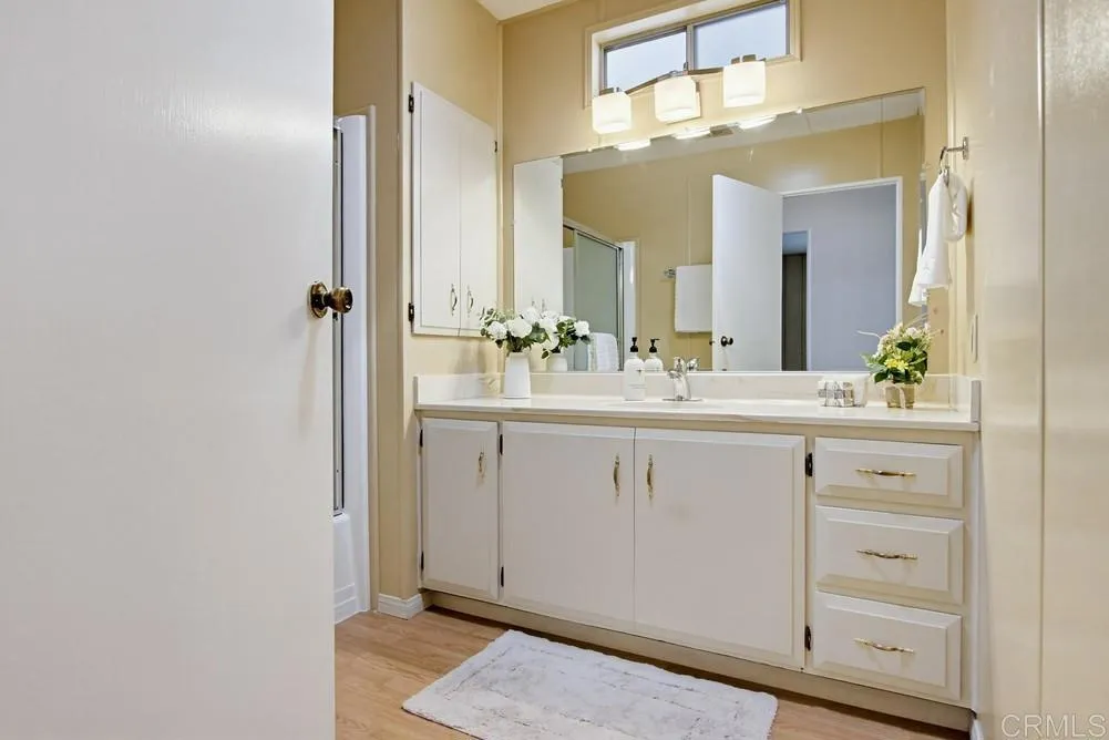 https://cdn.realtyfeed.com/cdn/127/306670400/70b9c55bff2f70aa9dc1a6ec328027a6.webp
