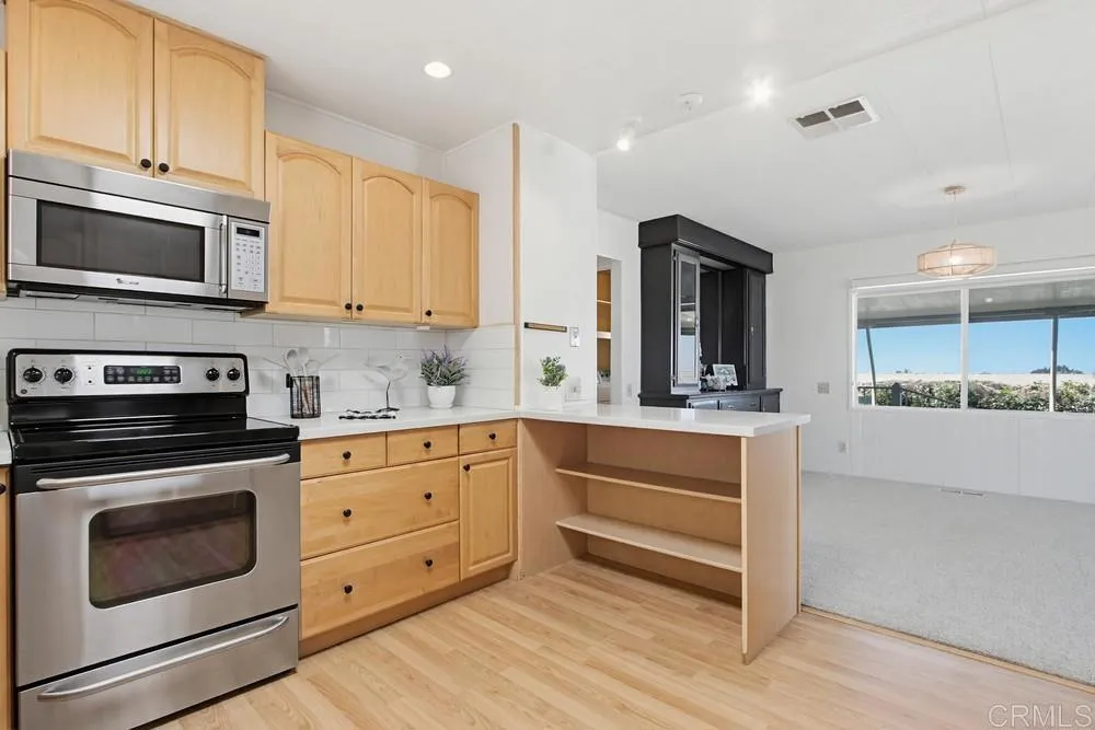 https://cdn.realtyfeed.com/cdn/127/306670400/86b54182c8722d18e2560d10cecd6ea5.webp