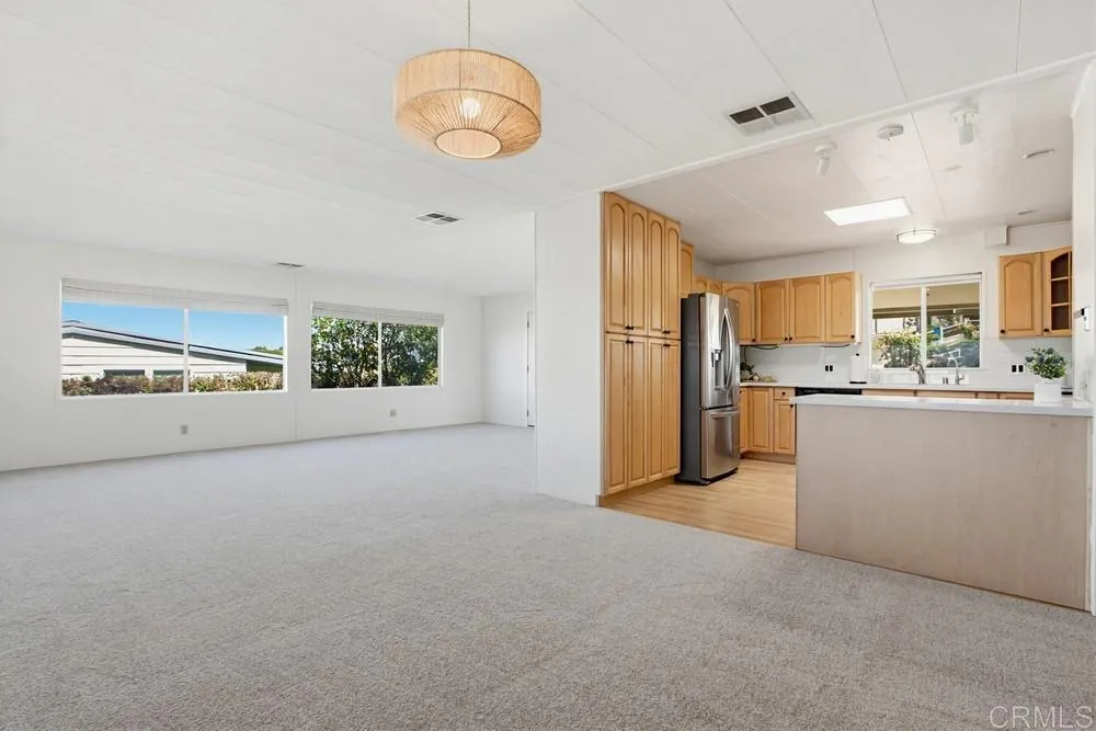 https://cdn.realtyfeed.com/cdn/127/306670400/a82212efcfeb93b523a8df689c010574.webp